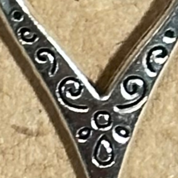 2/$20 Silver Tone Heart Hook Earrings Swirl Decorations Heart in Center NWOT - Picture 10 of 10